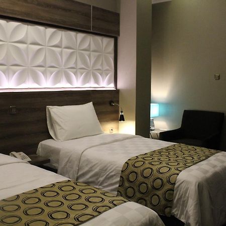 Fontana Hotel Jakarta Exteriör bild