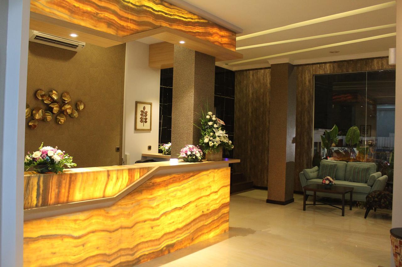Fontana Hotel Jakarta Exteriör bild